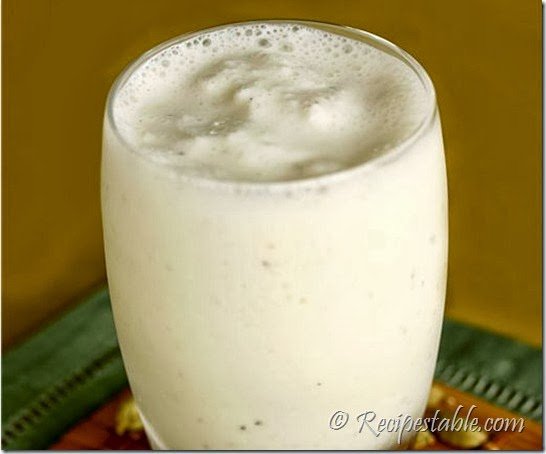 Malai Aur Pedewali Lassi recipe
