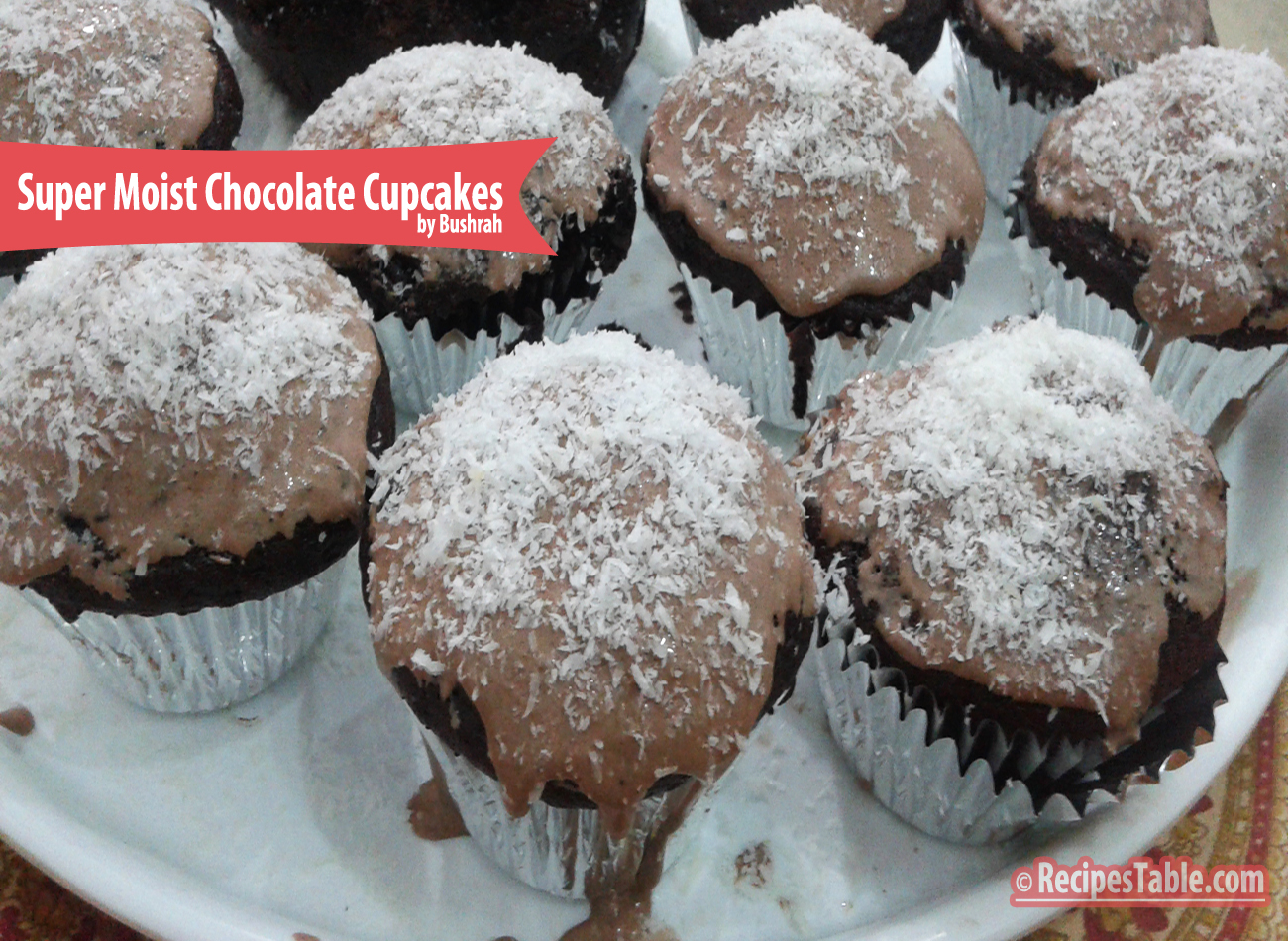 Super easy, Super Moist Chocolate Cupcakes 