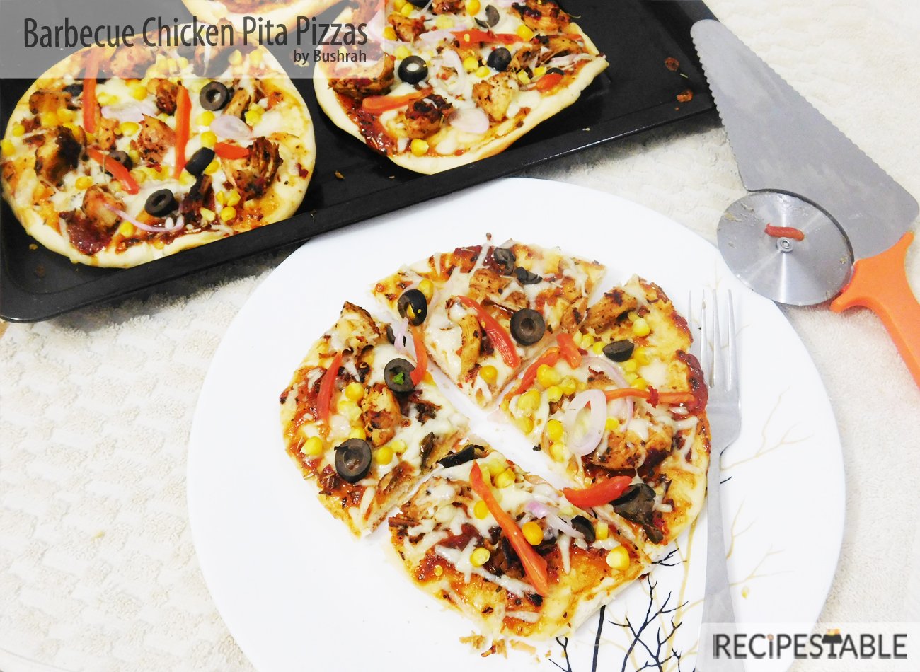 Easy Barbecue Chicken Pita Pizzas (20 Minutes!)